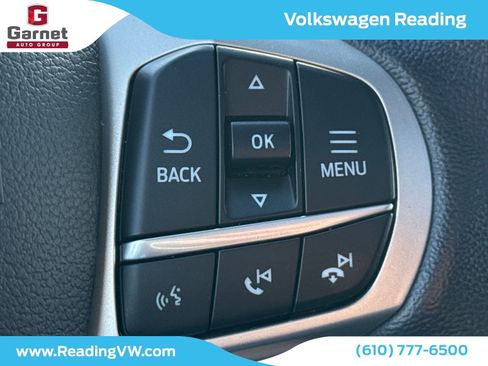 Used 2020 Ford Explorer XLT w/ Equipment Group 202A image 30