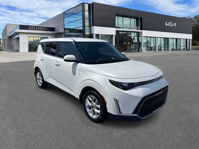 Certified 2023 Kia Soul LX w/ Option Group 015