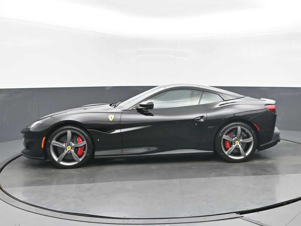 Used 2020 Ferrari Portofino RWD image 6