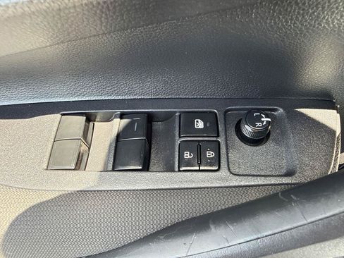Used 2024 Toyota Corolla LE FWD image 11