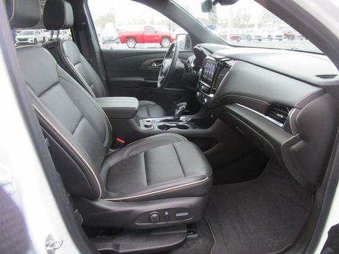 Certified 2023 Chevrolet Traverse Premier w/ Redline Edition image 27