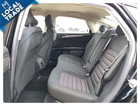 Used 2017 Ford Fusion SE image 38