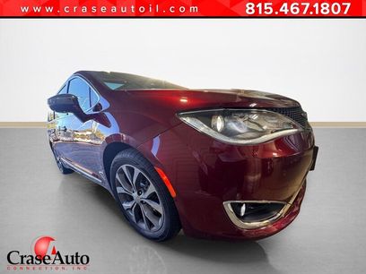 Used 2017 Chrysler Pacifica Limited