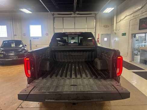 Used 2019 GMC Sierra 1500 Denali w/ Denali Ultimate Package AWD/4WD image 5