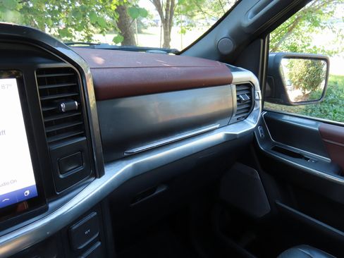 Used 2021 Ford F150 Lariat w/ Equipment Group 502A High image 25