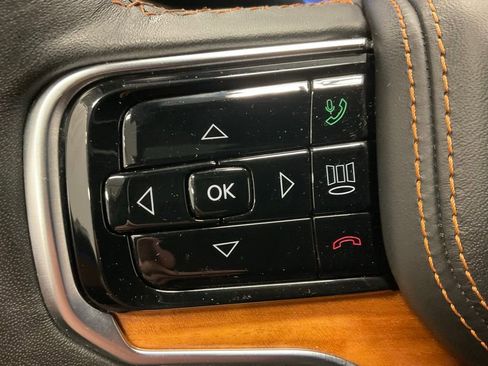 Used 2024 Jeep Grand Wagoneer L Series III image 15