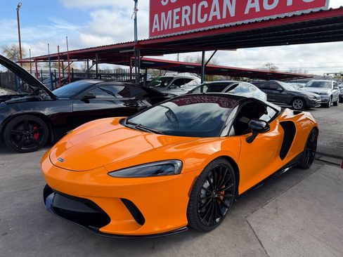 Used 2020 McLaren GT image 15