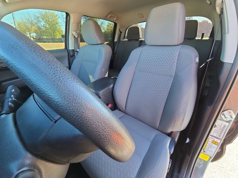 Used 2021 Toyota Tacoma SR w/ SR Convenience Package image 11