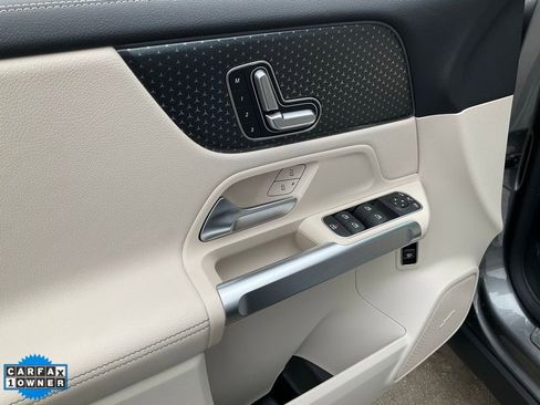 Used 2024 Mercedes-Benz EQB 250+ image 24