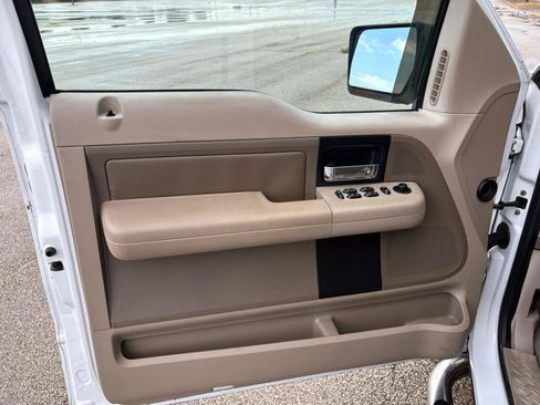 Used 2004 Ford F150 XLT AWD/4WD image 22