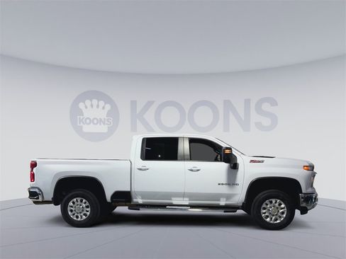 Used 2024 Chevrolet Silverado 2500 LT image 12