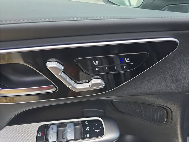 New 2026 Mercedes-Benz GLC 300 4MATIC image 19