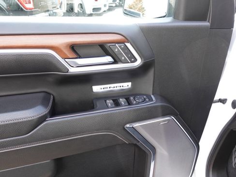Used 2023 GMC Sierra 1500 Denali w/ Denali Reserve Package image 18