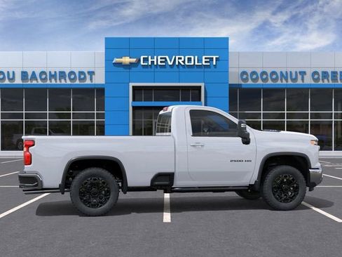 New 2025 Chevrolet Silverado 2500 LT w/ Convenience Package RWD image 5