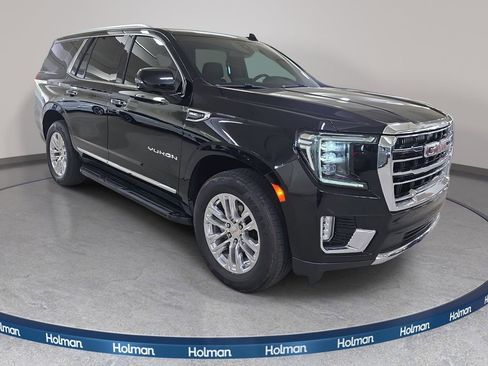 Used 2022 GMC Yukon SLT w/ SLT Luxury Package RWD image 4
