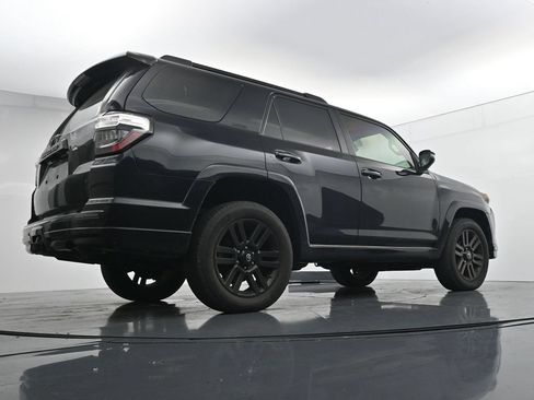 Used 2019 Toyota 4Runner Limited AWD/4WD image 23
