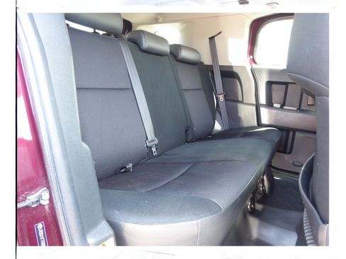 Used 2007 Toyota FJ Cruiser 4WD image 17