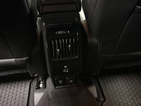 Used 2022 Jeep Compass Trailhawk w/ Trailhawk Convenience Group AWD/4WD image 19