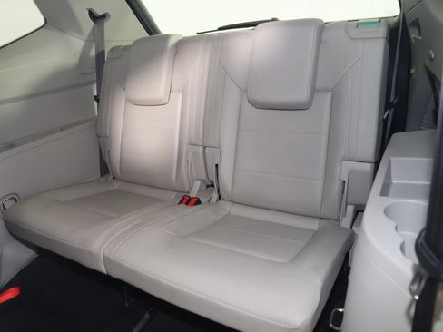 Used 2022 Volkswagen Atlas SE image 48