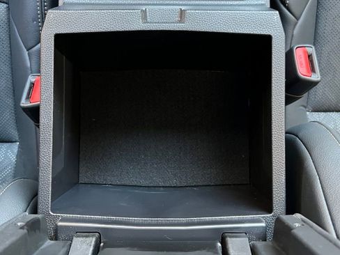 Used 2025 Toyota Tacoma Limited image 24