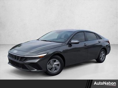 New 2026 Hyundai Elantra SE