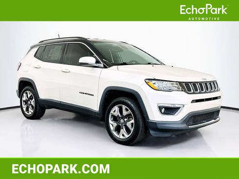 Used 2018 Jeep Compass Limited image 1