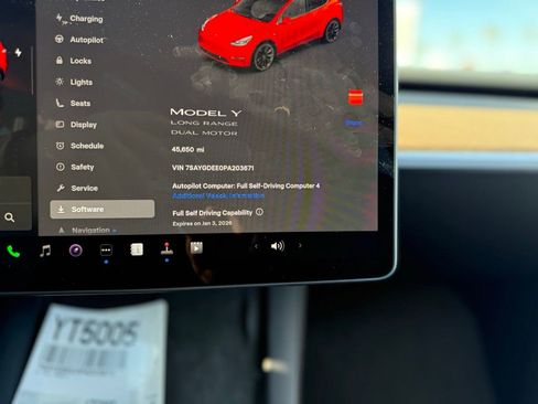 Used 2023 Tesla Model Y Long Range image 10