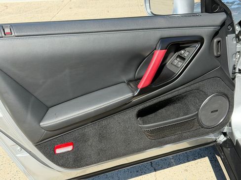 Used 2015 Nissan GT-R Black Edition image 14