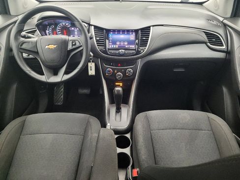 Used 2020 Chevrolet Trax LS FWD image 22