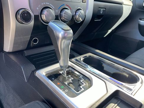 Used 2018 Toyota Tundra SR5 image 31