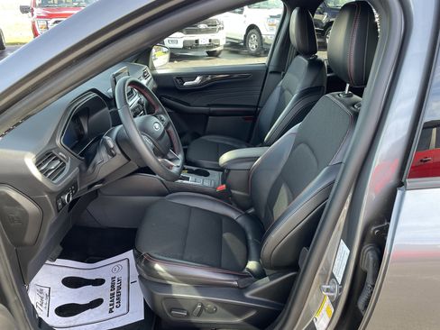 Used 2025 Ford Escape ST-Line w/ Equipment Group 301A image 13