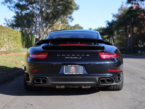 Used 2015 Porsche 911 Turbo S image 4