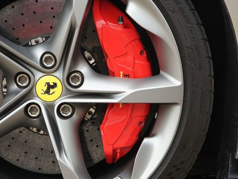 Used 2021 Ferrari SF90 Stradale AWD/4WD image 32