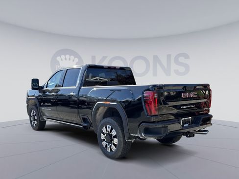 New 2026 GMC Sierra 2500 Denali w/ Denali Reserve Package image 4
