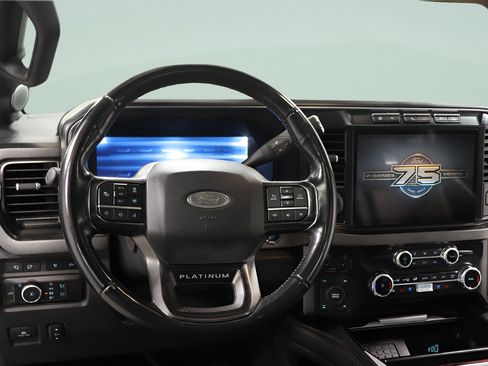 Used 2023 Ford F250 Platinum AWD/4WD image 6