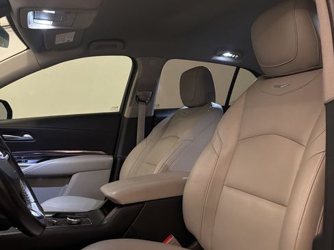 Used 2021 Cadillac XT4 Luxury FWD image 21