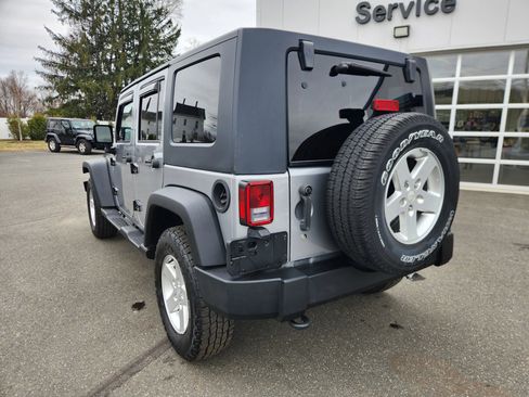 Used 2016 Jeep Wrangler Unlimited Sport w/ Quick Order Package 24S AWD/4WD image 12