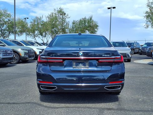 Used 2020 BMW 740i w/ Premium Package RWD image 5