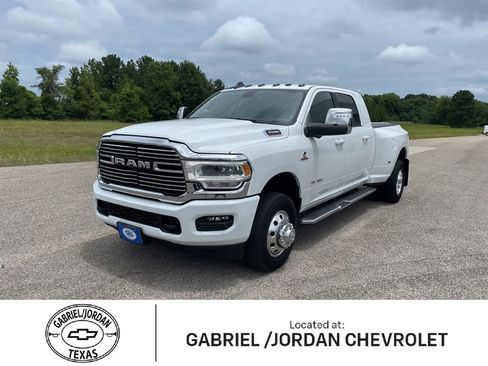 Used 2024 RAM 3500 Laramie w/ Towing Technology Group AWD/4WD image 1