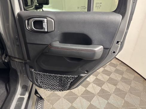 Used 2019 Jeep Wrangler Unlimited Rubicon AWD/4WD image 19