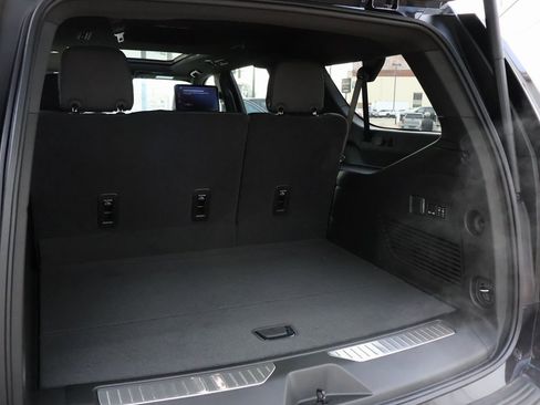 New 2026 GMC Yukon XL Denali w/ Denali Reserve Package image 18