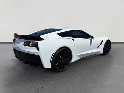 Used 2019 Chevrolet Corvette Stingray Coupe w/ 1LT RWD image 5