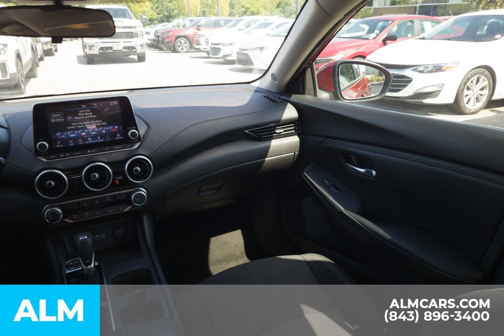 Used 2024 Nissan Sentra SV FWD image 17