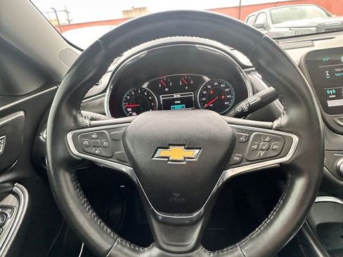 Used 2018 Chevrolet Malibu LT w/ Leather Package image 14