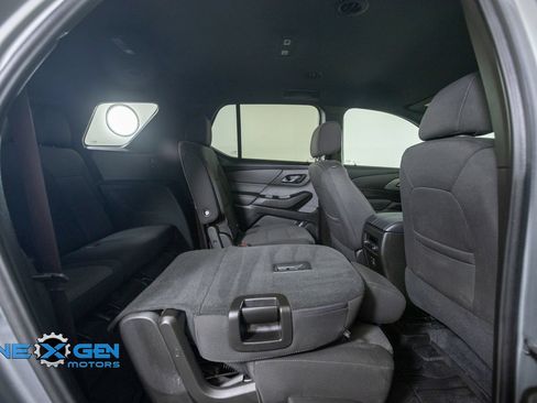 Used 2023 Chevrolet Traverse LT w/ LPO, Floor Liner Package AWD/4WD image 39