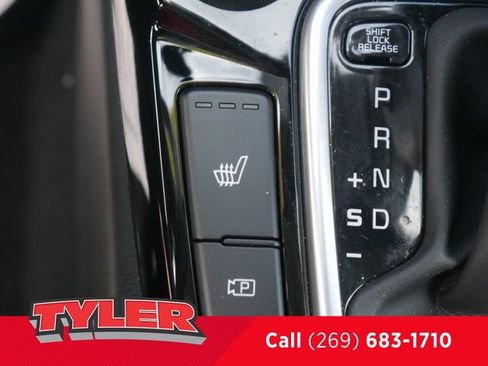 Used 2025 Kia Seltos S AWD/4WD image 33