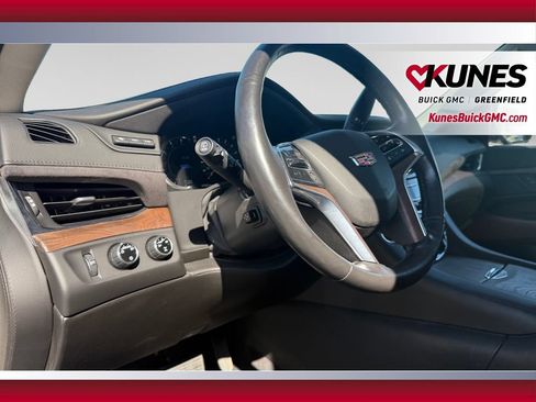 Used 2016 Cadillac Escalade Luxury AWD/4WD image 22