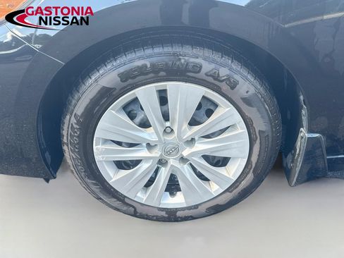 Used 2024 Nissan Sentra S FWD image 37