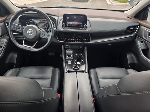 Used 2021 Nissan Rogue SL image 28