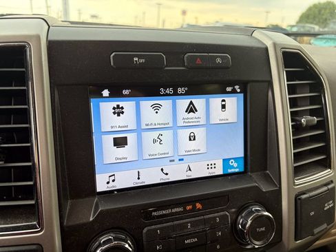 Used 2018 Ford F150 Lariat w/ Trailer Tow Package AWD/4WD image 21